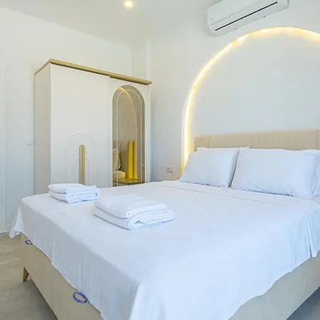 Elora Villa Milas
